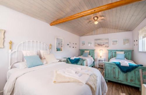 Stettler House | Prairie Junction Rustic Cabins Stettler