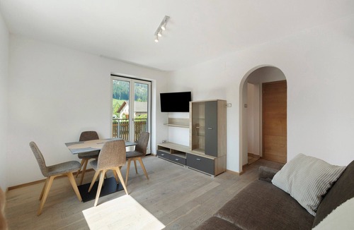 Villabassa Apartment | Premium Apartment Hofer Elisabeth – Fast Internet, Free Parking