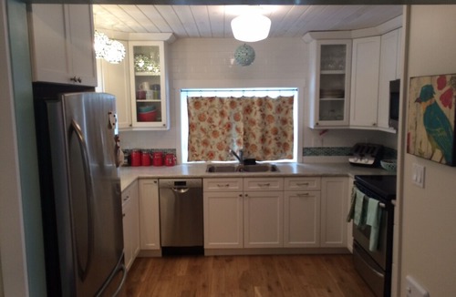 Division No. 11 Cabin | Pretty Little Pet Friendly Pigeon Lake Cabin for Rent, plus option to add RV
