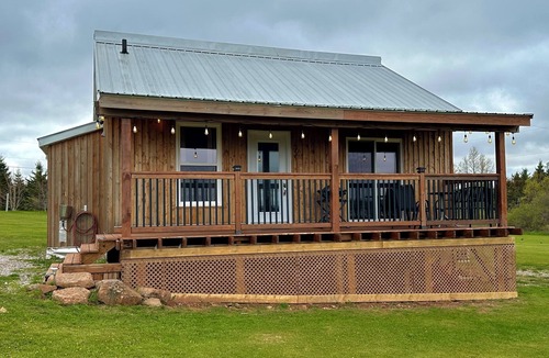Cymbria Cottage | Prince Edward Island 2 bedroom waterfront cottage in South Rustico