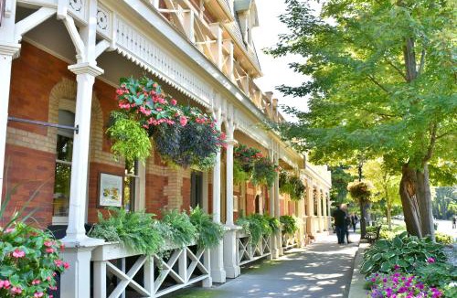 Old Town Historic District Hotel | Prince of Wales