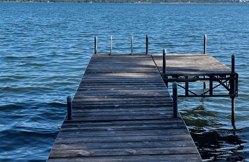 Cressy House | Prinyers Lake House in Prince Edward County