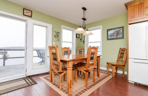 Addington Highlands House | Pristine Waterfront! Cabins at Bon Echo's Edge - main cabin