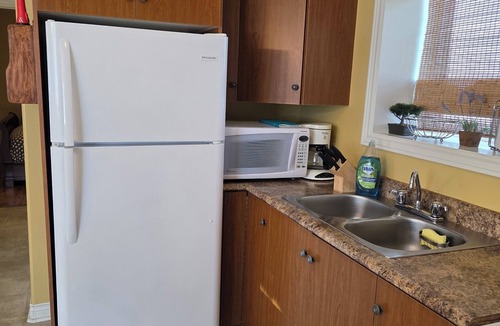 Terra Nova Apartment | Private and cozy one bedroom sanctuary few minutes from the Airport