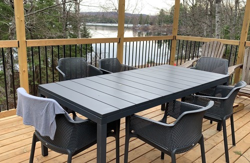 Armour House | Private Beach! Next to major snowmobiling trails!