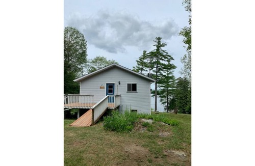 Tay Valley Cottage | Private Cottage with a beautiful view!