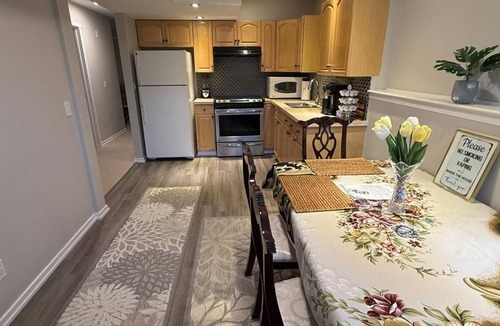 Southeast Calgary House | Private Legal Suite in a Bi-Level Home
