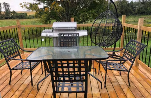 Colborne House | Private Party Retreat: Noise-Friendly, Dog-Friendly, and Totally Secluded!