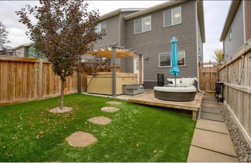 Northwest Calgary Resort | Private room ∙ 1 guest