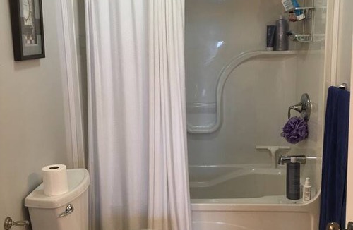 London Resort | Private room ∙ 1 guest