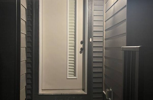 Calgary Resort | Private room ∙ 1 guest