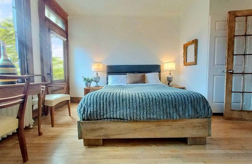 De Lorimier Resort | Private room ∙ 2 guests