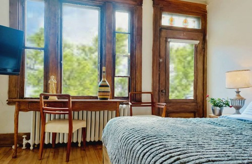 De Lorimier Resort | Private room ∙ 2 guests