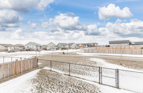Lloydminster Resort | Private room ∙ 2 guests