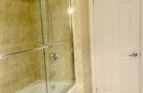 Moncton Resort | Private room ∙ 2 guests