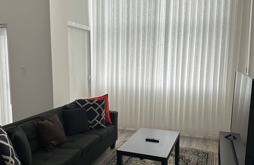 LaSalle Condo | Private Room & Bathroom(Ensuite) in Luxury Penthouse,Windsor/Lasalle