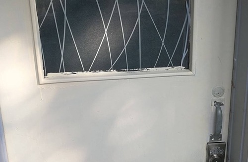 Burnaby House | Private room for budget guests