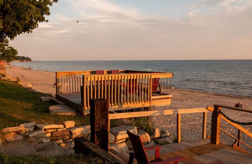 Wainfleet Cottage | Private sand beach. Lakefront. Spacious LongBeachCottages.com – Cottage #2