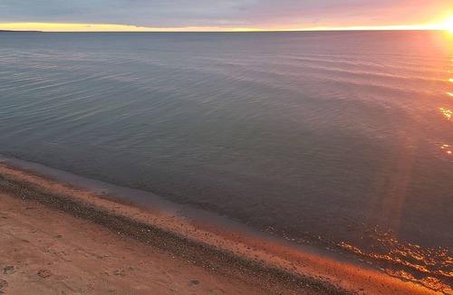 Wainfleet House | Private sand beach. Lakefront house LongBeachCottages.com – The House #4