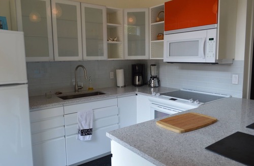 Victoria House | Private Setting/Suite in Home/Wifi/Self Check In/Out/Nature