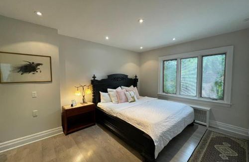 Forest Hill South House | Private Suite in Forest Hill with full kitchen and parking