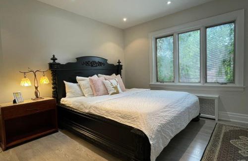 Forest Hill South House | Private Suite in Forest Hill with full kitchen and parking