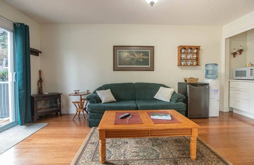 North Cowichan Apartment | Private suite located on the garden side of our home