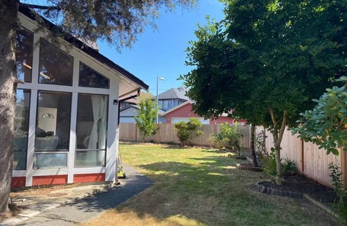 Seafair House | Private Suite with Separated Entrance -Richmond