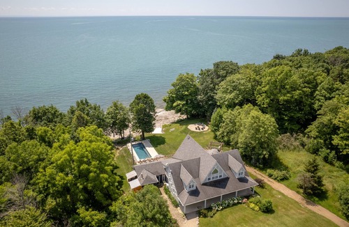 Dunnville Cottage | Private Waterfront Lakehouse on Lake Erie