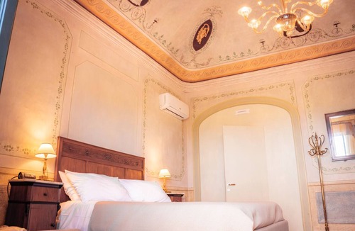 Carruba House | Puleera