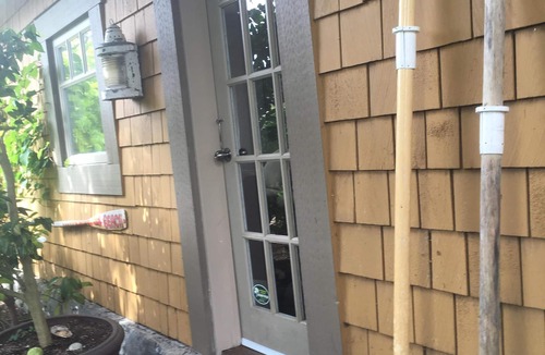 Gibsons House | Quaint, Charming and Quiet. Ocean views from front yard , Dog Friendly.