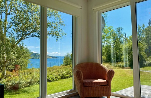 Baddeck Cottage | Quaint Cozy Coastal Cottage with Waterfront Views and Access