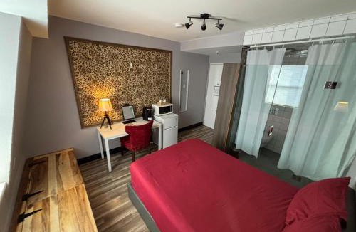 Trinity - Bellwoods Hotel | Queen Nest Hotel