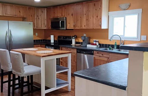 Edson House | Quiet place to stay away from home, located in a very friendly area.