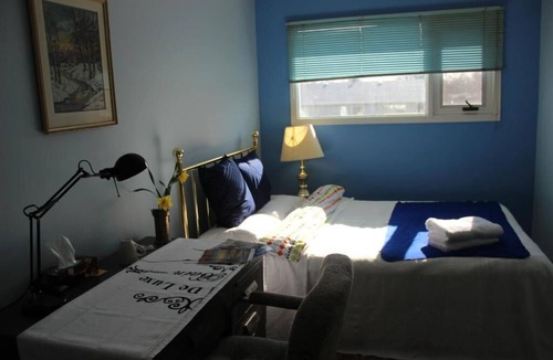 Winnipeg House | Quiet room Close the the Assiniboine Park