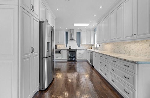 Quidi Vidi House | QV Lake House | 5Bd | Gym | Bar | Theatre