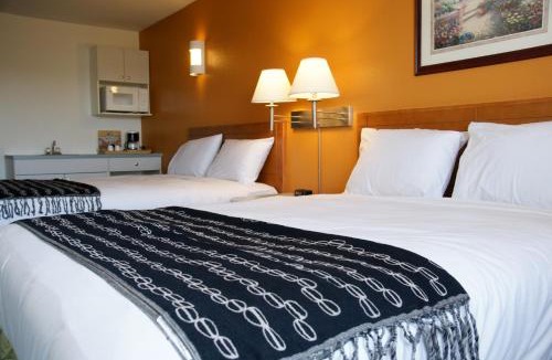 Camrose Hotel | R&R Inn & Suites