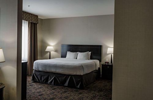 Leduc Hotel | Radisson Hotel Edmonton Airport