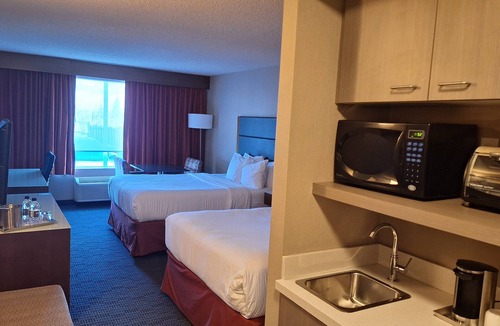Fort McMurray Hotel | Radisson Hotel & Suites Fort McMurray