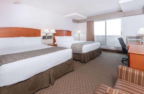 Southside Hotel | Ramada by Wyndham Edmonton South