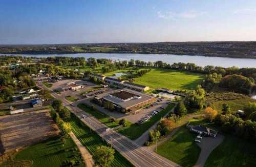 Fredericton Hotel | Ramada by Wyndham Fredericton