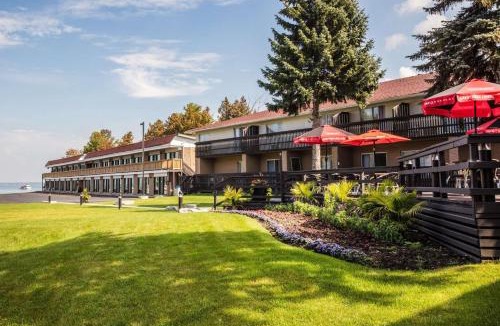 Georgina Resort | Ramada by Wyndham Jackson's Point