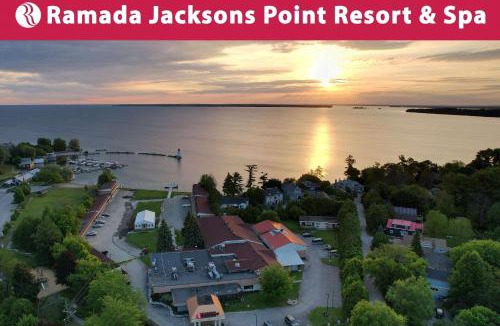 Georgina Resort | Ramada by Wyndham Jackson's Point