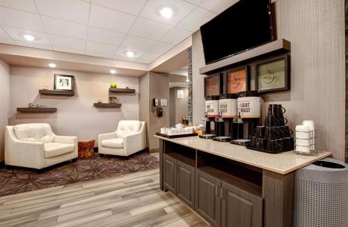 St. Paul Hotel | Ramada by Wyndham St Paul AB