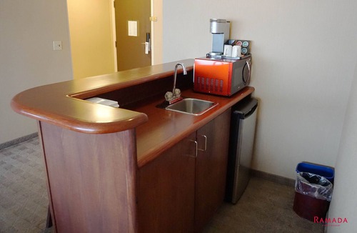 Dilworth Mountain Estates Hotel | Ramada Hotel & Conference Center by Wyndham Kelowna
