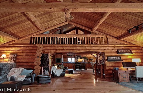 Sanford House | Ranch O Relax O , Manitoba's best kept secret !