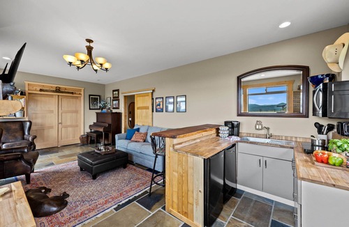 Kamloops House | Ranchland Private Suite on 80 acre ranch, 15 min from Kamloops!