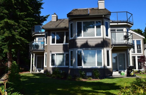Regional District of Nanaimo House | Rathtrevor Beachfront Condo - Fantastic Ocean Views!