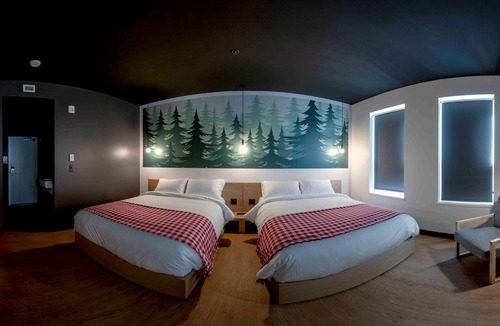 Whitehorse Hotel | Raven Inn Whitehorse