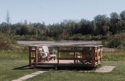 Miller Lake RV Rental | Recreational vehicle (RV) ∙ 1 bedroom ∙ 2 guests